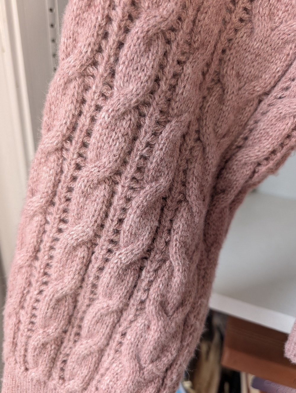 Mexx Women's Dusty Rose Cable Knit Sweater Bobbles Size Small Cozy Soft Girl - Picture 5 of 7